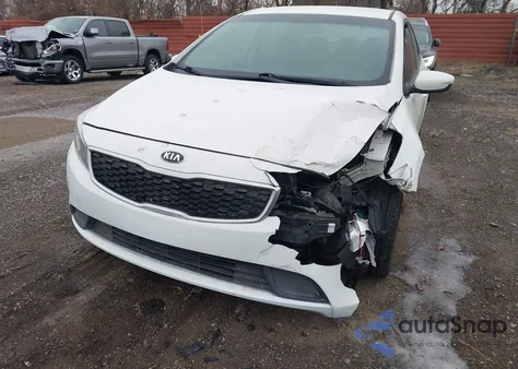 2018 Kia Forte S из США, поврежденный, VIN 3KPFL4A71JE272201